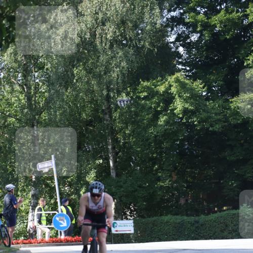 25.08.2024 - Elbe Triathlon Hamburg Fuchs,  Jonas http://msf.ph/oto/6857146 25.08.2024 10:41:13 Radfahren 1438, 1445, 794, 1424, 273 meine-sportfotos.de