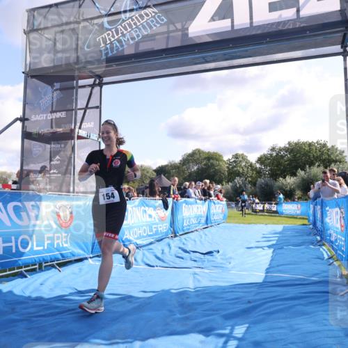 25.08.2024 - Elbe Triathlon Hamburg H.Heesch http://msf.ph/oto/6857206 25.08.2024 10:54:10 Ziel 154, 166 meine-sportfotos.de