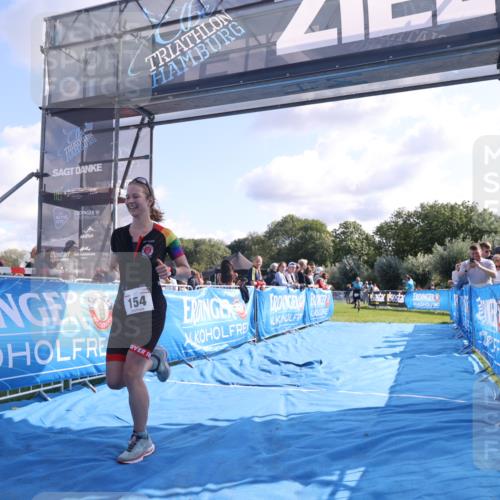 25.08.2024 - Elbe Triathlon Hamburg H.Heesch http://msf.ph/oto/6857229 25.08.2024 10:54:10 Ziel 154, 166 meine-sportfotos.de