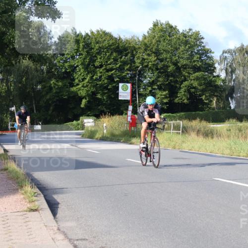 25.08.2024 - Elbe Triathlon Hamburg Fuchs,  Jonas http://msf.ph/oto/6857260 25.08.2024 09:21:00 Radfahren 100, 203, 1850, 89, 399, 267, 79 meine-sportfotos.de