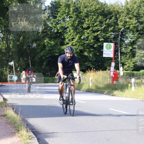 25.08.2024 - Elbe Triathlon Hamburg Fuchs,  Jonas http://msf.ph/oto/6857288 25.08.2024 09:21:01 Radfahren 100, 203, 1850, 89, 399, 267, 79, 39 meine-sportfotos.de