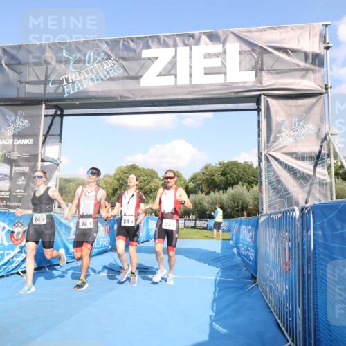 25.08.2024 - Elbe Triathlon Hamburg H.Heesch http://msf.ph/oto/6857295 25.08.2024 16:14:00 Ziel  meine-sportfotos.de