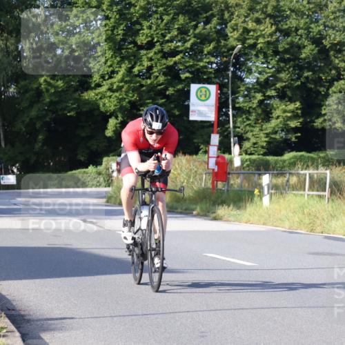 25.08.2024 - Elbe Triathlon Hamburg Fuchs,  Jonas http://msf.ph/oto/6857324 25.08.2024 09:21:04 Radfahren 1850, 89, 399, 267, 79, 39, 81 meine-sportfotos.de