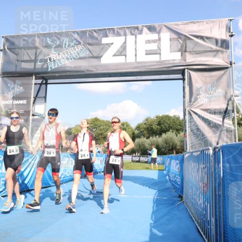 25.08.2024 - Elbe Triathlon Hamburg H.Heesch http://msf.ph/oto/6857328 25.08.2024 16:14:00 Ziel  meine-sportfotos.de