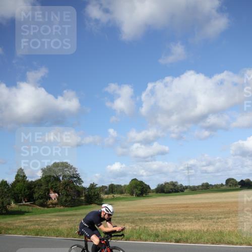 25.08.2024 - Elbe Triathlon Hamburg Fuchs,  Jonas http://msf.ph/oto/6857330 25.08.2024 10:42:16 Radfahren 490, 772 meine-sportfotos.de