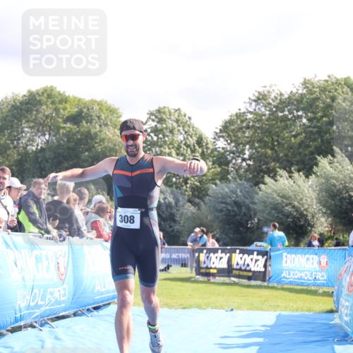 25.08.2024 - Elbe Triathlon Hamburg H.Heesch http://msf.ph/oto/6857371 25.08.2024 10:54:22 Ziel 166, 308 meine-sportfotos.de