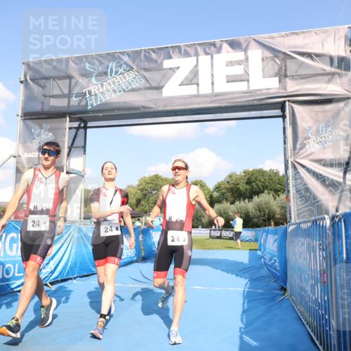 25.08.2024 - Elbe Triathlon Hamburg H.Heesch http://msf.ph/oto/6857379 25.08.2024 16:14:01 Ziel  meine-sportfotos.de