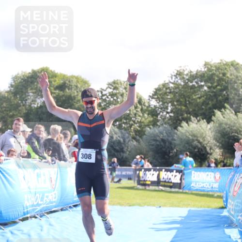 25.08.2024 - Elbe Triathlon Hamburg H.Heesch http://msf.ph/oto/6857388 25.08.2024 10:54:22 Ziel 166, 308 meine-sportfotos.de