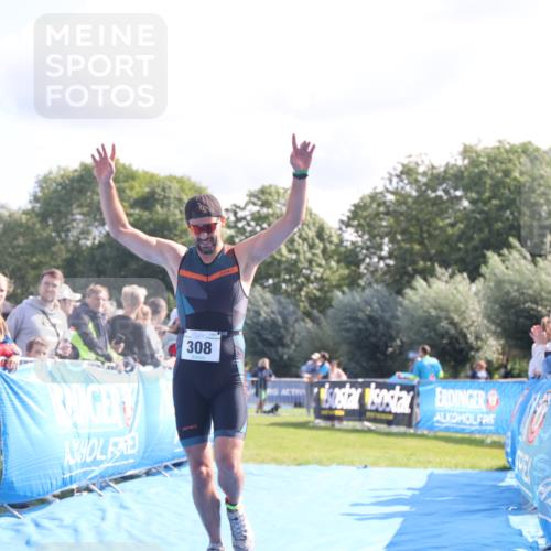 25.08.2024 - Elbe Triathlon Hamburg H.Heesch http://msf.ph/oto/6857393 25.08.2024 10:54:22 Ziel 166, 308 meine-sportfotos.de