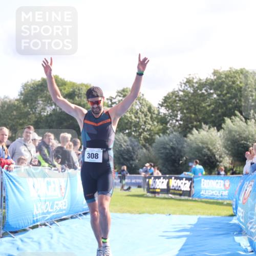 25.08.2024 - Elbe Triathlon Hamburg H.Heesch http://msf.ph/oto/6857396 25.08.2024 10:54:22 Ziel 166, 308 meine-sportfotos.de