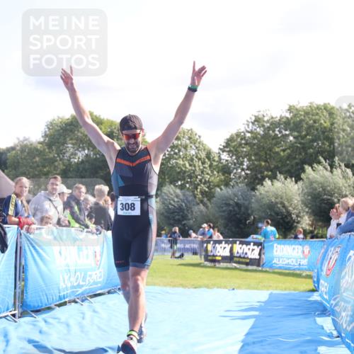 25.08.2024 - Elbe Triathlon Hamburg H.Heesch http://msf.ph/oto/6857405 25.08.2024 10:54:22 Ziel 166, 308 meine-sportfotos.de