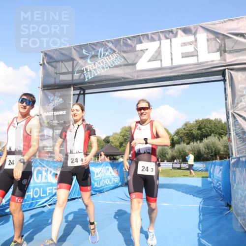 25.08.2024 - Elbe Triathlon Hamburg H.Heesch http://msf.ph/oto/6857410 25.08.2024 16:14:01 Ziel  meine-sportfotos.de