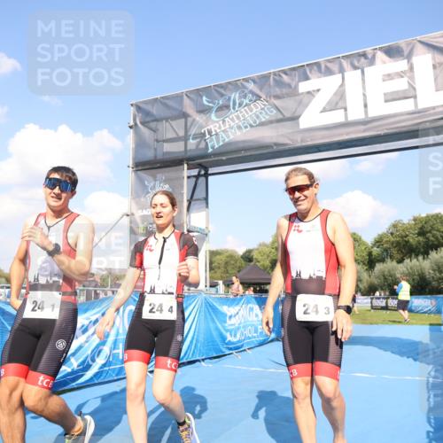 25.08.2024 - Elbe Triathlon Hamburg H.Heesch http://msf.ph/oto/6857429 25.08.2024 16:14:01 Ziel  meine-sportfotos.de