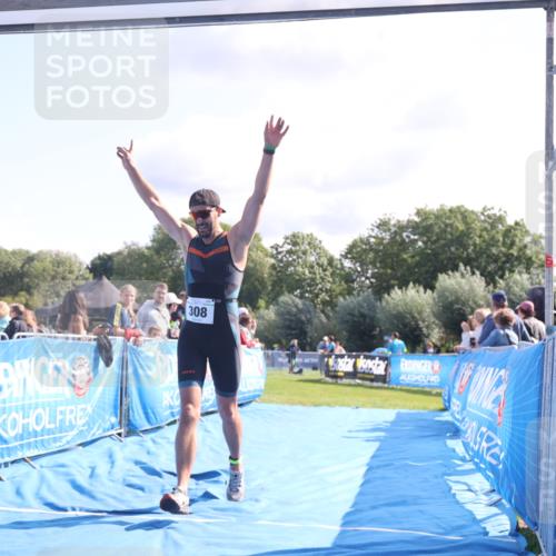 25.08.2024 - Elbe Triathlon Hamburg H.Heesch http://msf.ph/oto/6857438 25.08.2024 10:54:23 Ziel 308 meine-sportfotos.de