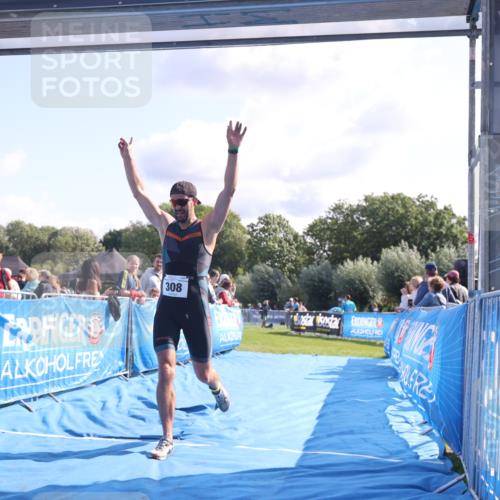 25.08.2024 - Elbe Triathlon Hamburg H.Heesch http://msf.ph/oto/6857447 25.08.2024 10:54:23 Ziel 308 meine-sportfotos.de