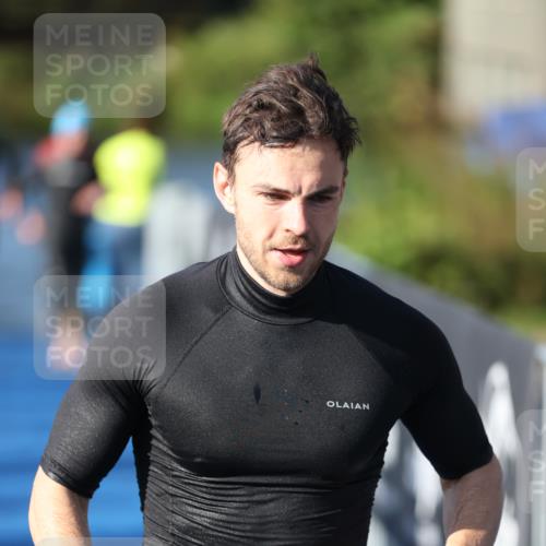 25.08.2024 - Elbe Triathlon Hamburg H.Heesch http://msf.ph/oto/6857448 25.08.2024 09:06:38 Schwimmen 228, 254, 277, 403, 442, 1850 meine-sportfotos.de