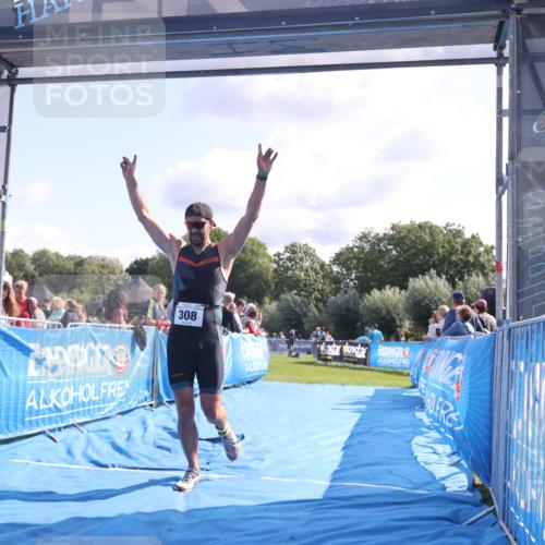 25.08.2024 - Elbe Triathlon Hamburg H.Heesch http://msf.ph/oto/6857455 25.08.2024 10:54:23 Ziel 308 meine-sportfotos.de