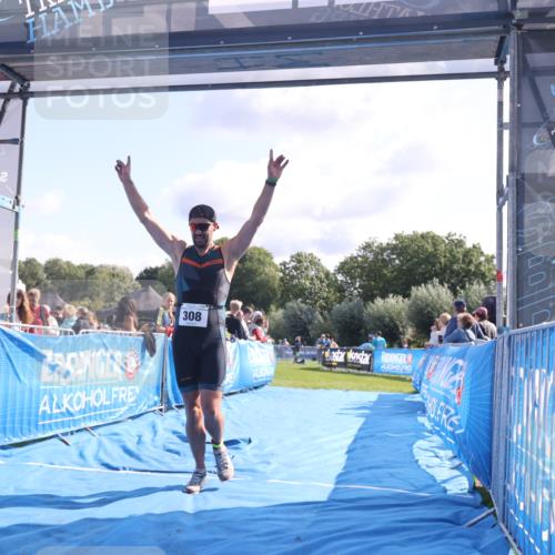 25.08.2024 - Elbe Triathlon Hamburg H.Heesch http://msf.ph/oto/6857462 25.08.2024 10:54:23 Ziel 308 meine-sportfotos.de