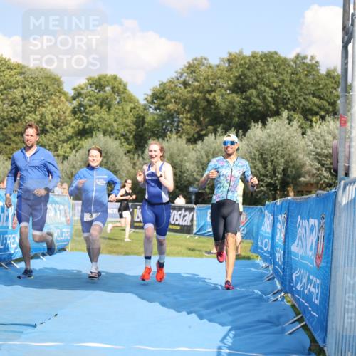 25.08.2024 - Elbe Triathlon Hamburg H.Heesch http://msf.ph/oto/6857470 25.08.2024 16:17:23 Ziel  meine-sportfotos.de