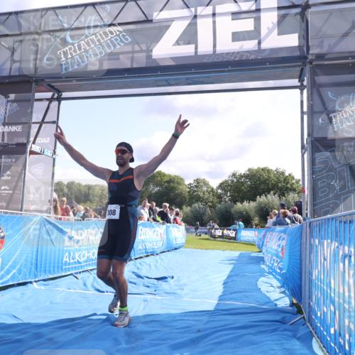 25.08.2024 - Elbe Triathlon Hamburg H.Heesch http://msf.ph/oto/6857493 25.08.2024 10:54:24 Ziel 308 meine-sportfotos.de