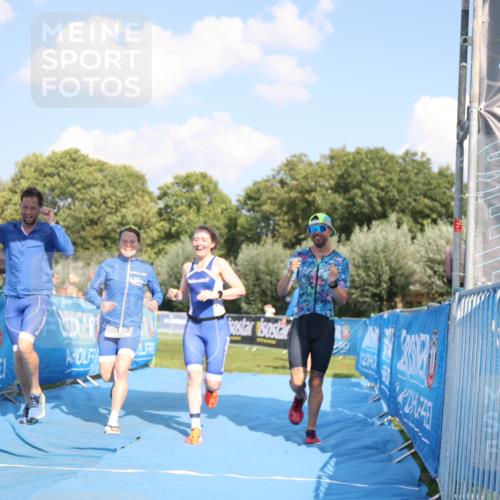 25.08.2024 - Elbe Triathlon Hamburg H.Heesch http://msf.ph/oto/6857505 25.08.2024 16:17:24 Ziel  meine-sportfotos.de