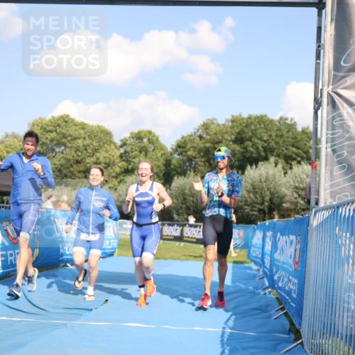 25.08.2024 - Elbe Triathlon Hamburg H.Heesch http://msf.ph/oto/6857513 25.08.2024 16:17:24 Ziel  meine-sportfotos.de