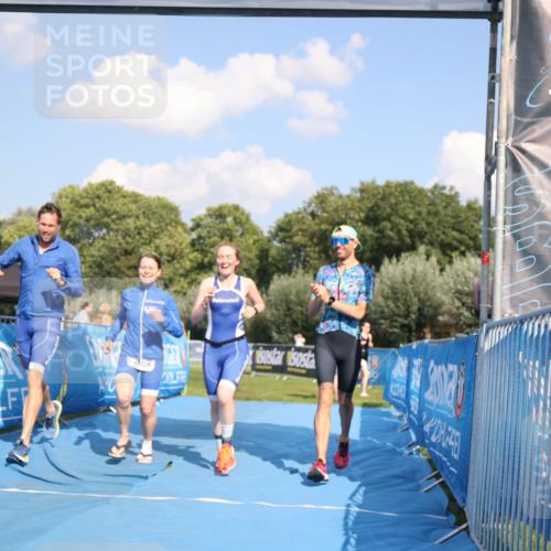 25.08.2024 - Elbe Triathlon Hamburg H.Heesch http://msf.ph/oto/6857517 25.08.2024 16:17:24 Ziel  meine-sportfotos.de