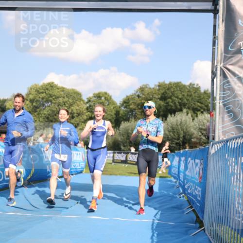 25.08.2024 - Elbe Triathlon Hamburg H.Heesch http://msf.ph/oto/6857524 25.08.2024 16:17:25 Ziel  meine-sportfotos.de