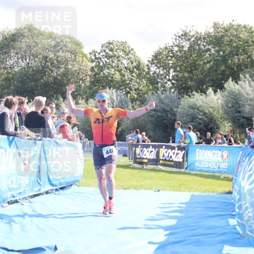 25.08.2024 - Elbe Triathlon Hamburg H.Heesch http://msf.ph/oto/6857532 25.08.2024 10:54:44 Ziel 217, 442 meine-sportfotos.de