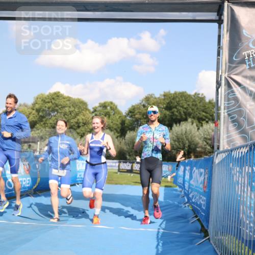 25.08.2024 - Elbe Triathlon Hamburg H.Heesch http://msf.ph/oto/6857534 25.08.2024 16:17:25 Ziel  meine-sportfotos.de