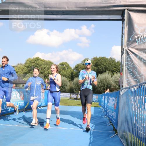 25.08.2024 - Elbe Triathlon Hamburg H.Heesch http://msf.ph/oto/6857549 25.08.2024 16:17:25 Ziel  meine-sportfotos.de
