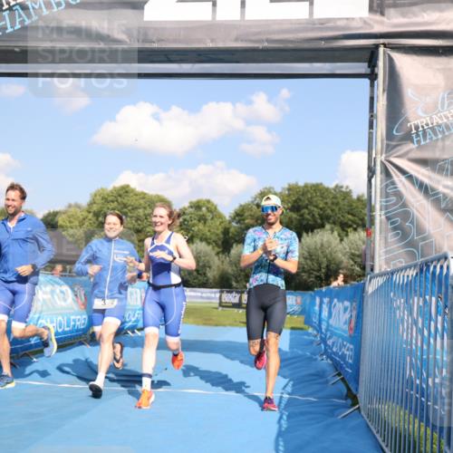 25.08.2024 - Elbe Triathlon Hamburg H.Heesch http://msf.ph/oto/6857556 25.08.2024 16:17:25 Ziel  meine-sportfotos.de