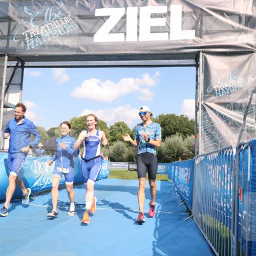 25.08.2024 - Elbe Triathlon Hamburg H.Heesch http://msf.ph/oto/6857579 25.08.2024 16:17:25 Ziel  meine-sportfotos.de