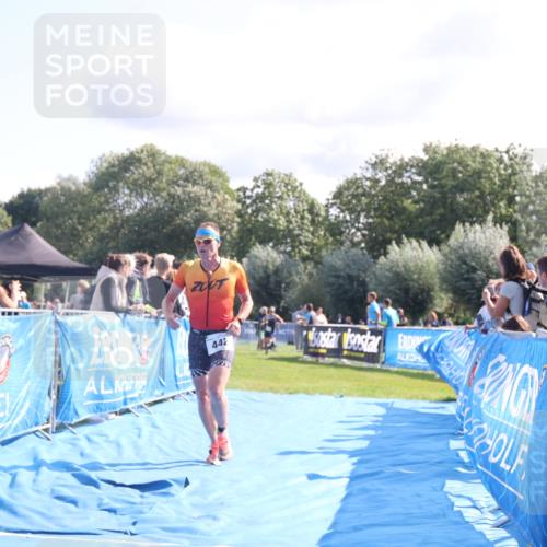 25.08.2024 - Elbe Triathlon Hamburg H.Heesch http://msf.ph/oto/6857580 25.08.2024 10:54:44 Ziel 217, 442 meine-sportfotos.de