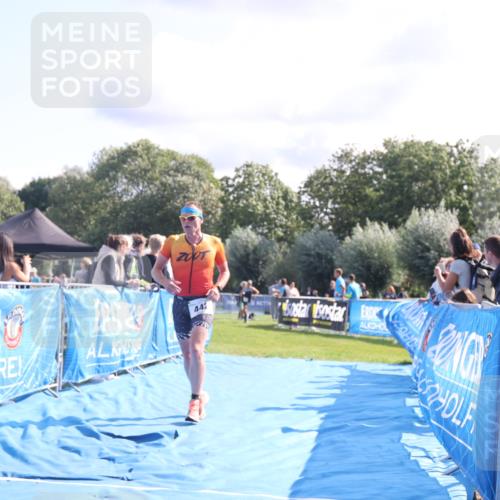 25.08.2024 - Elbe Triathlon Hamburg H.Heesch http://msf.ph/oto/6857581 25.08.2024 10:54:44 Ziel 217, 442 meine-sportfotos.de