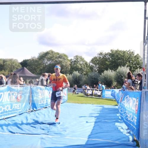 25.08.2024 - Elbe Triathlon Hamburg H.Heesch http://msf.ph/oto/6857595 25.08.2024 10:54:45 Ziel 217, 442 meine-sportfotos.de