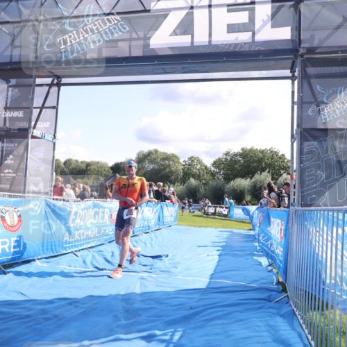 25.08.2024 - Elbe Triathlon Hamburg H.Heesch http://msf.ph/oto/6857639 25.08.2024 10:54:45 Ziel 217, 442 meine-sportfotos.de
