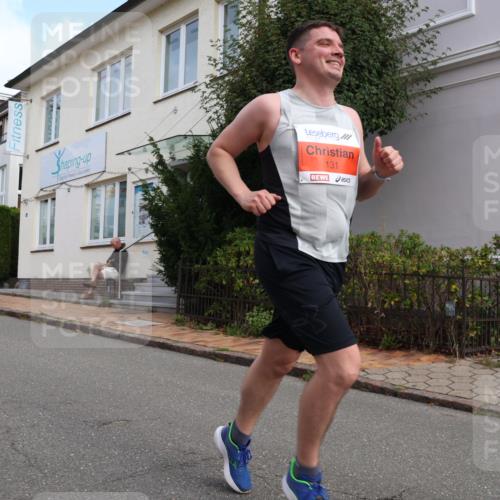 25.08.2024 - 20. Blankeneser Heldenlauf Strokosch-Dieckow http://msf.ph/oto/6857654 25.08.2024 09:48:59 Ziel 118, 131, 166 meine-sportfotos.de