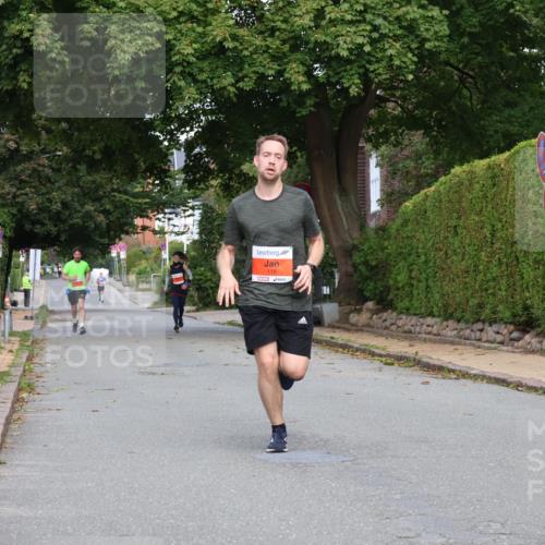 25.08.2024 - 20. Blankeneser Heldenlauf Strokosch-Dieckow http://msf.ph/oto/6857662 25.08.2024 09:49:03 Ziel 118, 127, 131, 202 meine-sportfotos.de