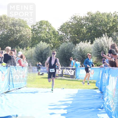 25.08.2024 - Elbe Triathlon Hamburg H.Heesch http://msf.ph/oto/6857681 25.08.2024 10:54:50 Ziel 217, 442 meine-sportfotos.de