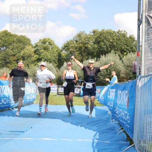 25.08.2024 - Elbe Triathlon Hamburg H.Heesch http://msf.ph/oto/6857685 25.08.2024 16:18:28 Ziel  meine-sportfotos.de