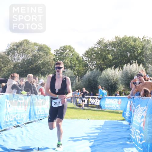 25.08.2024 - Elbe Triathlon Hamburg H.Heesch http://msf.ph/oto/6857725 25.08.2024 10:54:51 Ziel 217, 442 meine-sportfotos.de