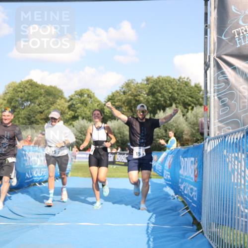 25.08.2024 - Elbe Triathlon Hamburg H.Heesch http://msf.ph/oto/6857736 25.08.2024 16:18:28 Ziel  meine-sportfotos.de
