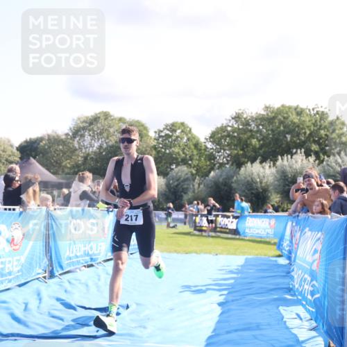 25.08.2024 - Elbe Triathlon Hamburg H.Heesch http://msf.ph/oto/6857745 25.08.2024 10:54:51 Ziel 217, 442 meine-sportfotos.de
