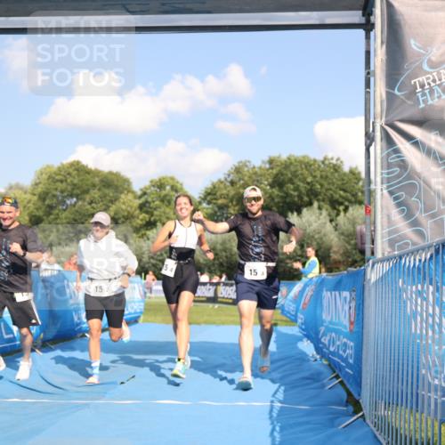 25.08.2024 - Elbe Triathlon Hamburg H.Heesch http://msf.ph/oto/6857746 25.08.2024 16:18:29 Ziel  meine-sportfotos.de