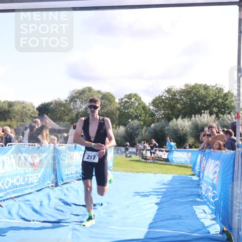 25.08.2024 - Elbe Triathlon Hamburg H.Heesch http://msf.ph/oto/6857753 25.08.2024 10:54:52 Ziel 217, 442 meine-sportfotos.de