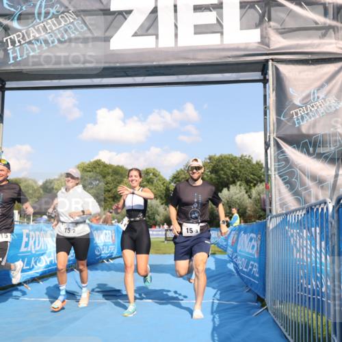 25.08.2024 - Elbe Triathlon Hamburg H.Heesch http://msf.ph/oto/6857789 25.08.2024 16:18:29 Ziel  meine-sportfotos.de