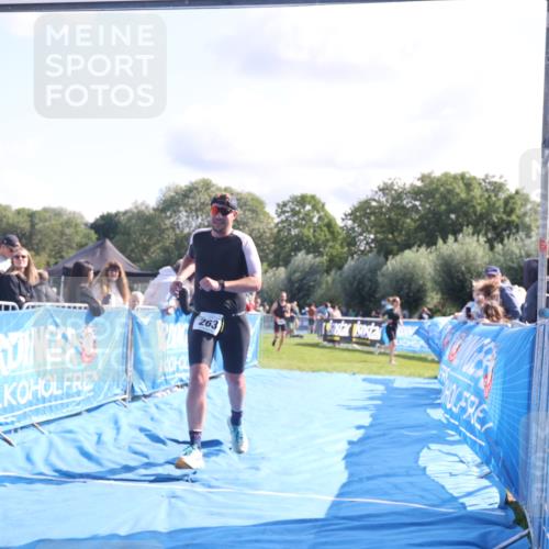 25.08.2024 - Elbe Triathlon Hamburg H.Heesch http://msf.ph/oto/6857827 25.08.2024 10:55:07 Ziel 180, 263 meine-sportfotos.de