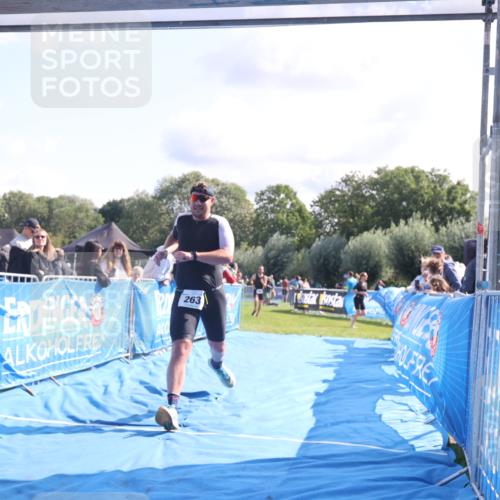 25.08.2024 - Elbe Triathlon Hamburg H.Heesch http://msf.ph/oto/6857832 25.08.2024 10:55:07 Ziel 180, 263 meine-sportfotos.de