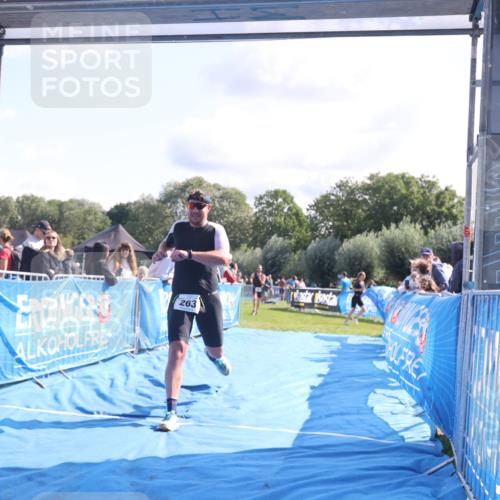 25.08.2024 - Elbe Triathlon Hamburg H.Heesch http://msf.ph/oto/6857837 25.08.2024 10:55:07 Ziel 180, 263 meine-sportfotos.de